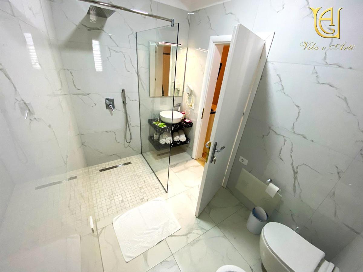 E Arte Center Hotel