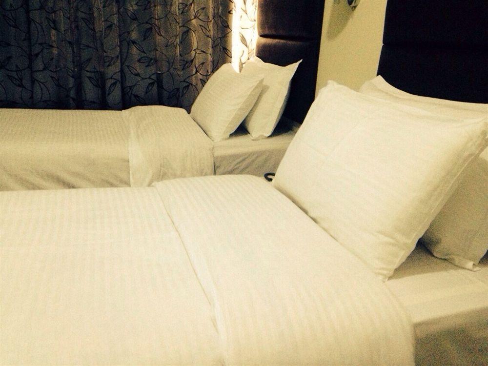 E Arte Center Hotel Tirana
