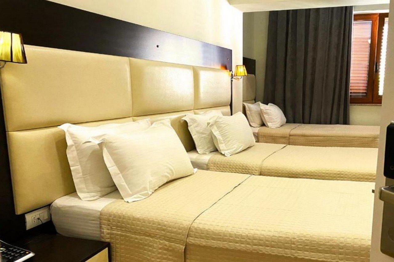 Hotel E Arte Center Tirana
