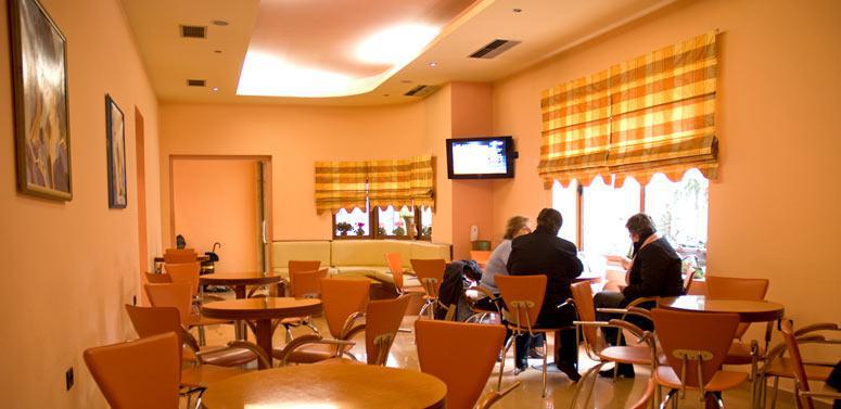 E Arte Center Hotel